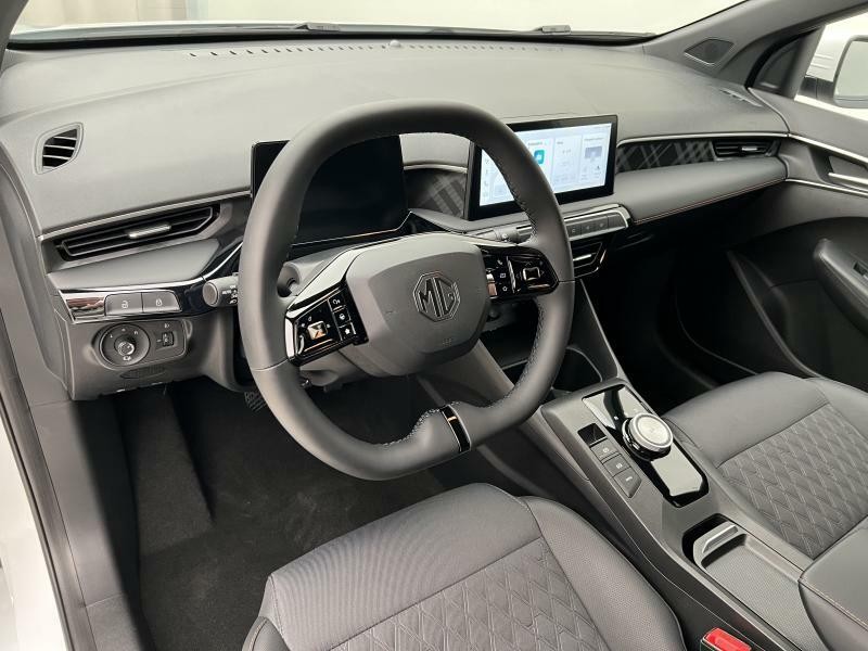 MG MG3 EXCLUSIVE HYBRID+ AUT CZ 1.maj