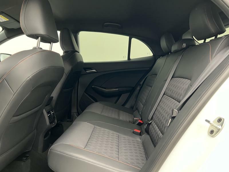 MG MG3 EXCLUSIVE HYBRID+ AUT CZ 1.maj