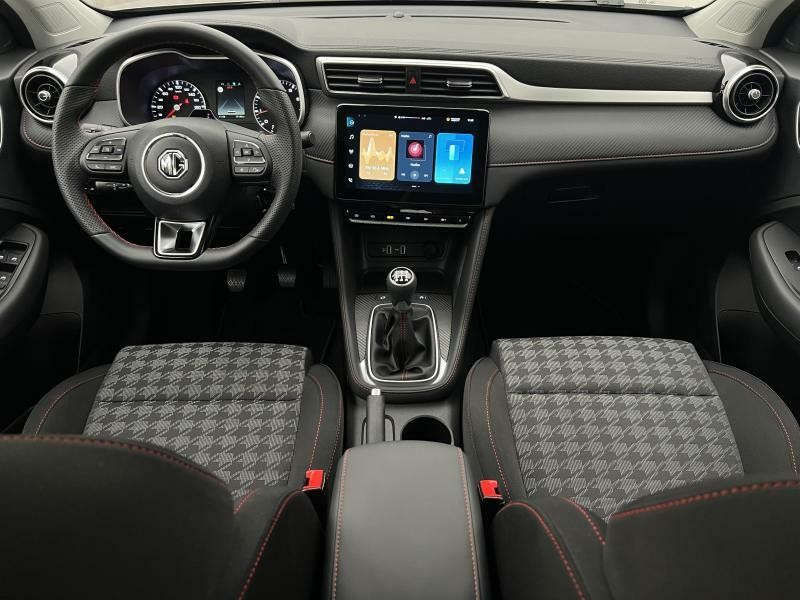 MG ZS 1.5 ESSENTIAL PLUS CZ 1.maj.