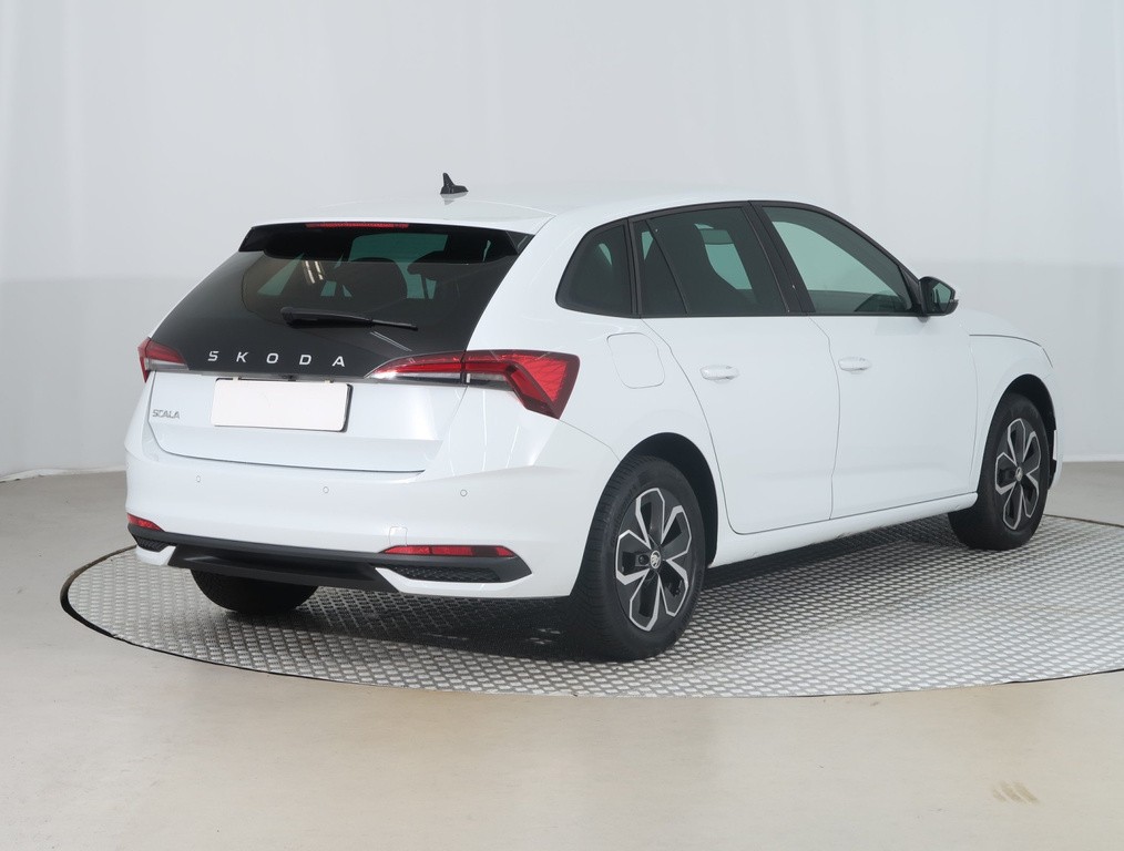 Skoda Scala First Edition 1.5 TSI nízke km