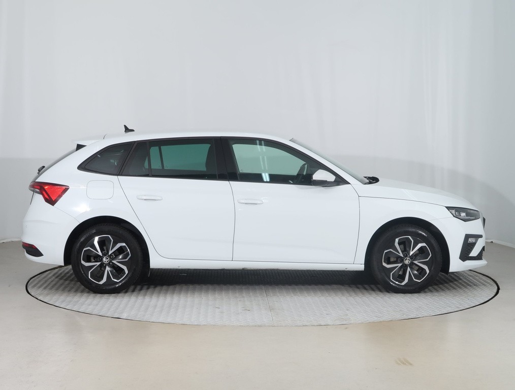 Skoda Scala First Edition 1.5 TSI nízke km