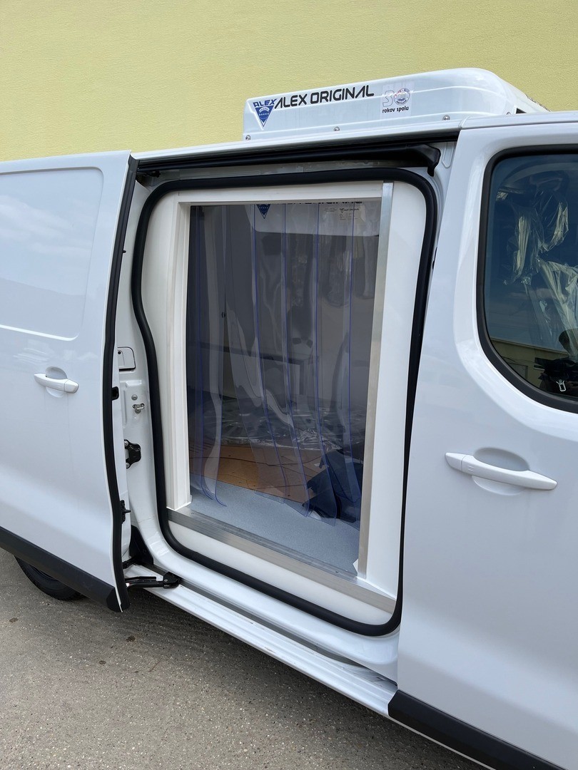 Toyota PROACE 2,0-l-D-4D L1 -  Chladiarenske vozidlo