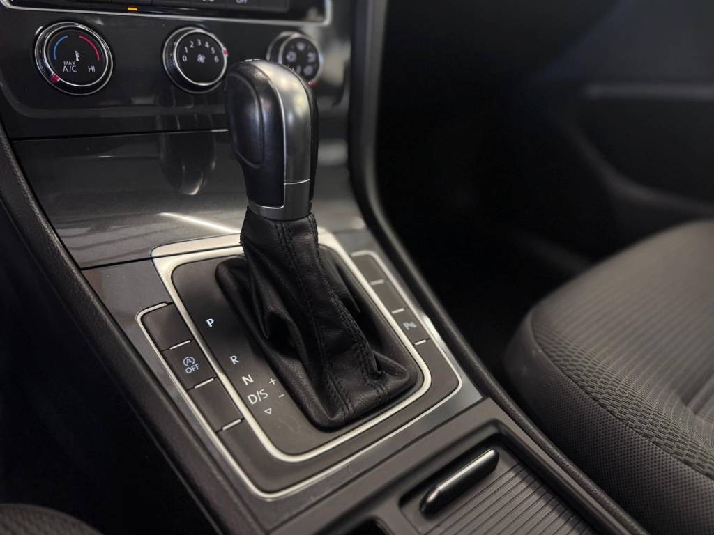 Volkswagen Golf 1.6 TDI BMT 115k Edition Trendline DSG