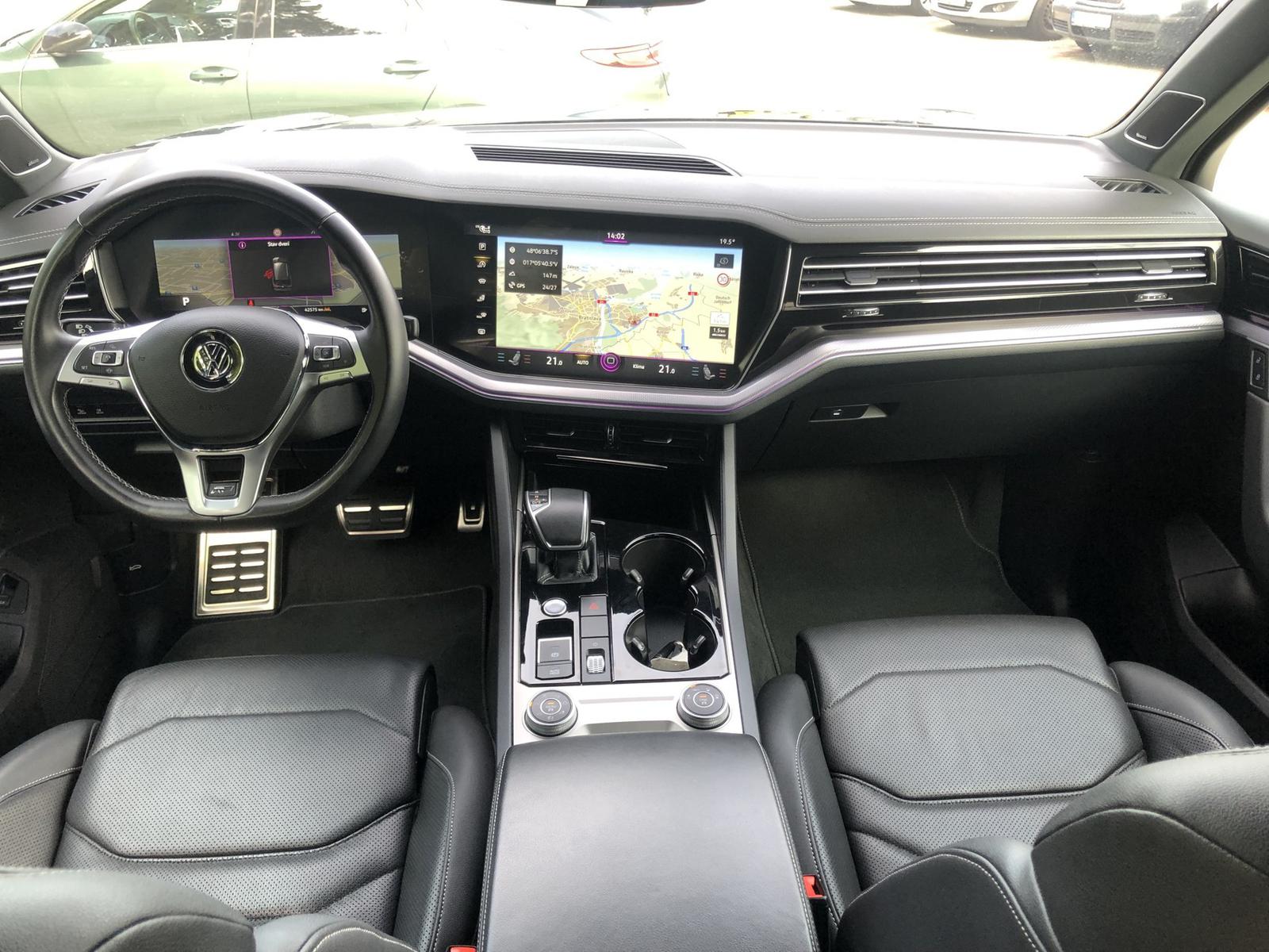 Volkswagen Touareg Touareg R-LINE 3.0TDI AT8 4x4 210kW