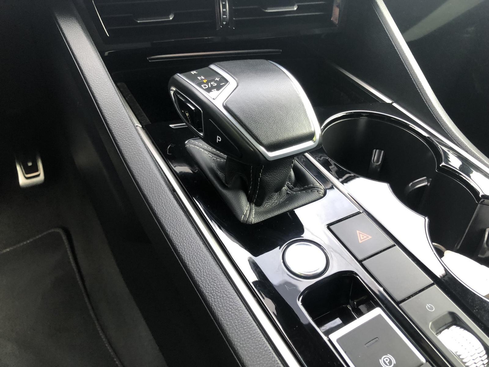 Volkswagen Touareg Touareg R-LINE 3.0TDI AT8 4x4 210kW
