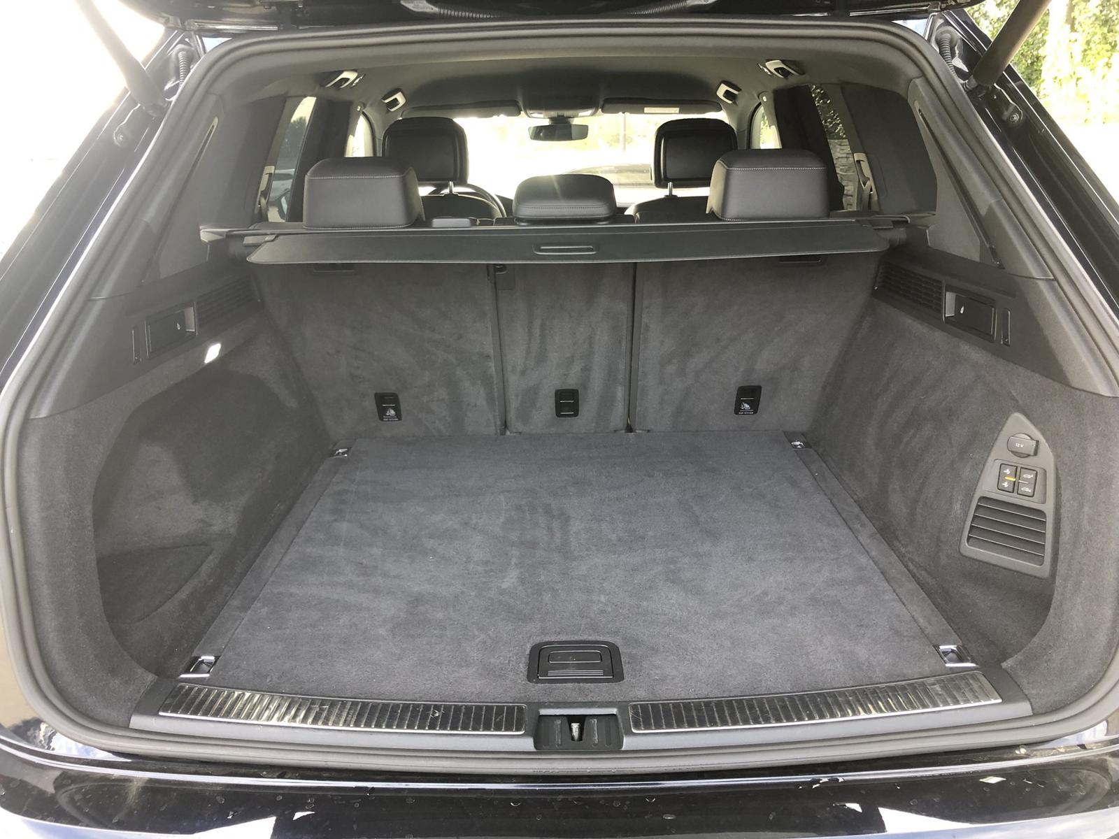 Volkswagen Touareg Touareg R-LINE 3.0TDI AT8 4x4 210kW