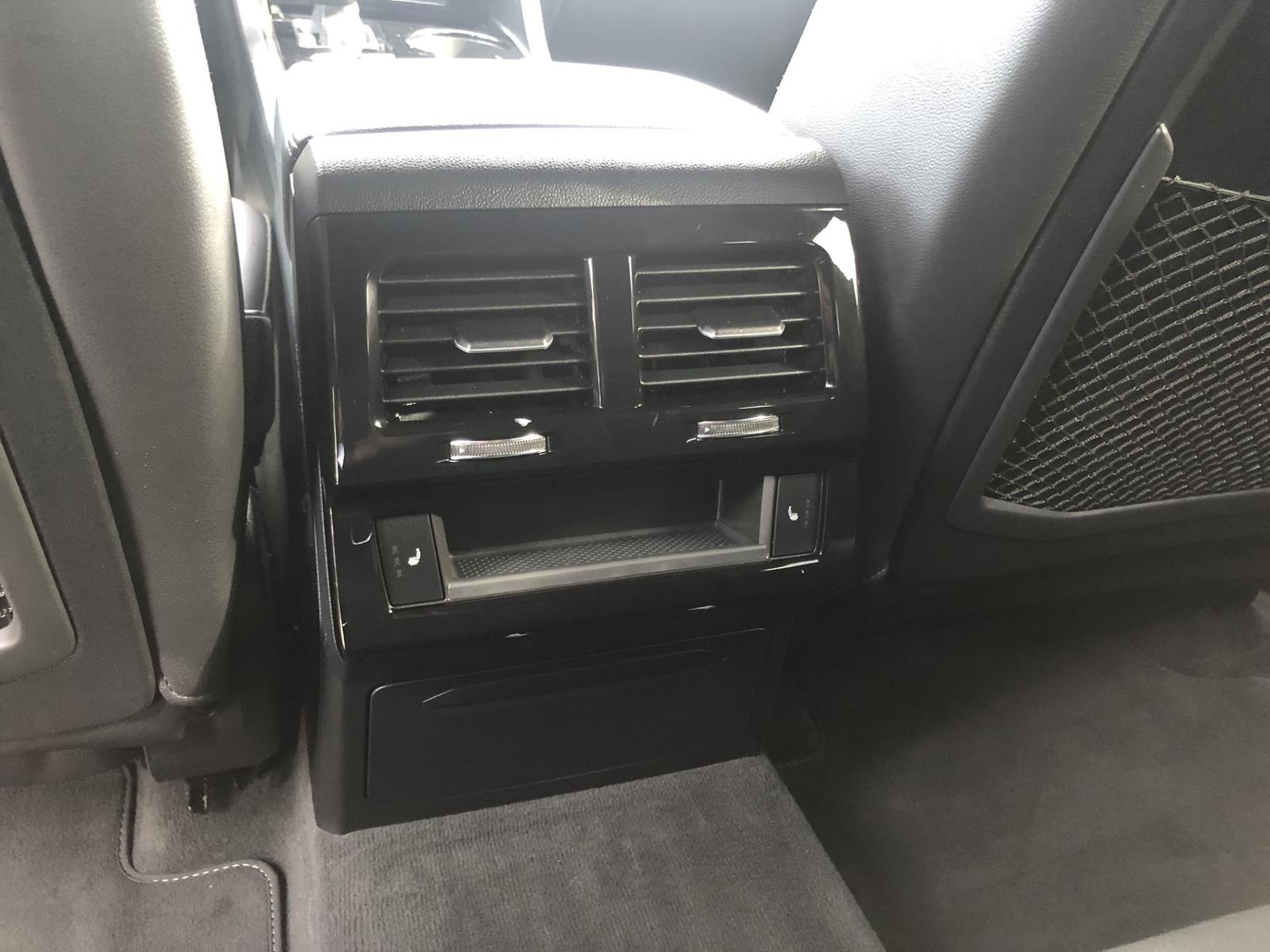 Volkswagen Touareg Touareg R-LINE 3.0TDI AT8 4x4 210kW