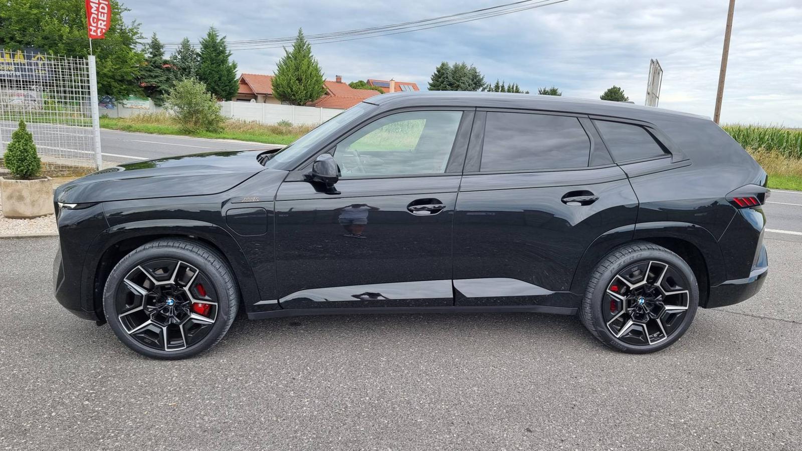 BMW XM 4.4i Plugin Hybrid V8 xDrive 653hp