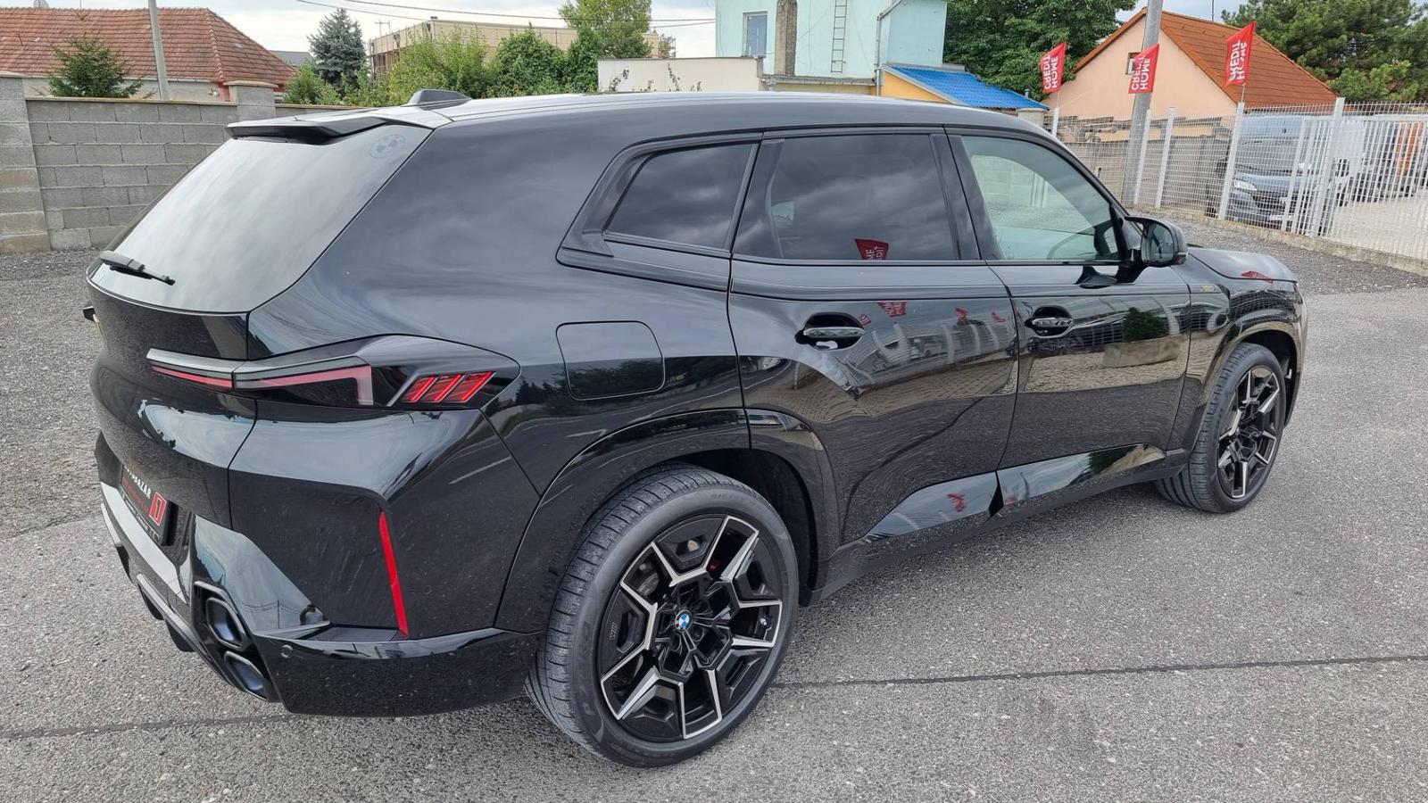 BMW XM 4.4i Plugin Hybrid V8 xDrive 653hp