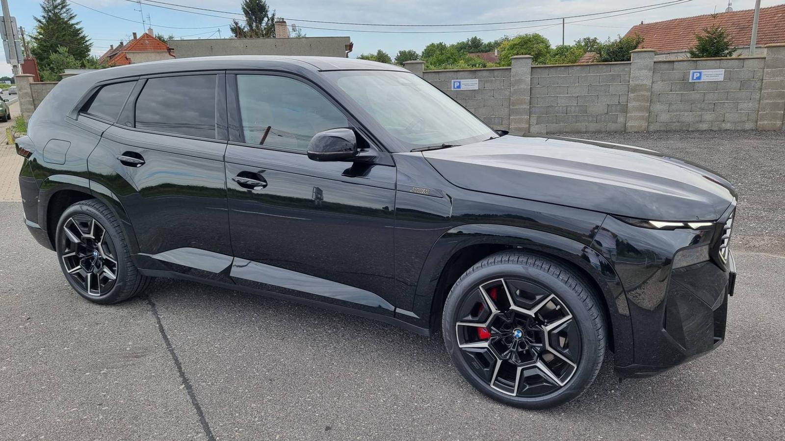 BMW XM 4.4i Plugin Hybrid V8 xDrive 653hp