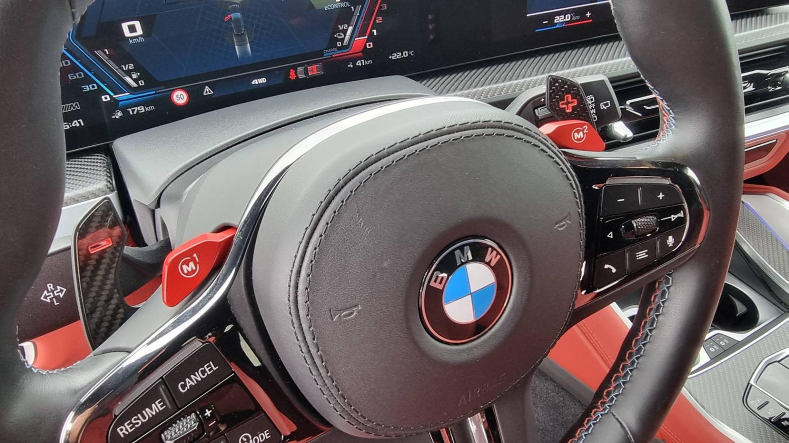 BMW XM 4.4i Plugin Hybrid V8 xDrive 653hp