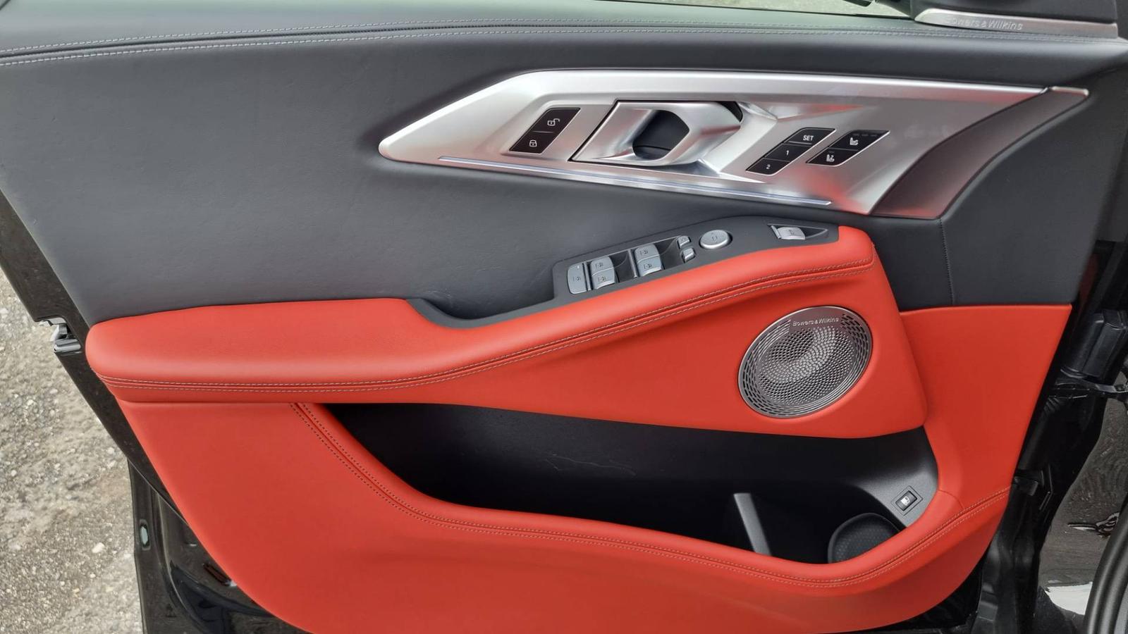 BMW XM 4.4i Plugin Hybrid V8 xDrive 653hp