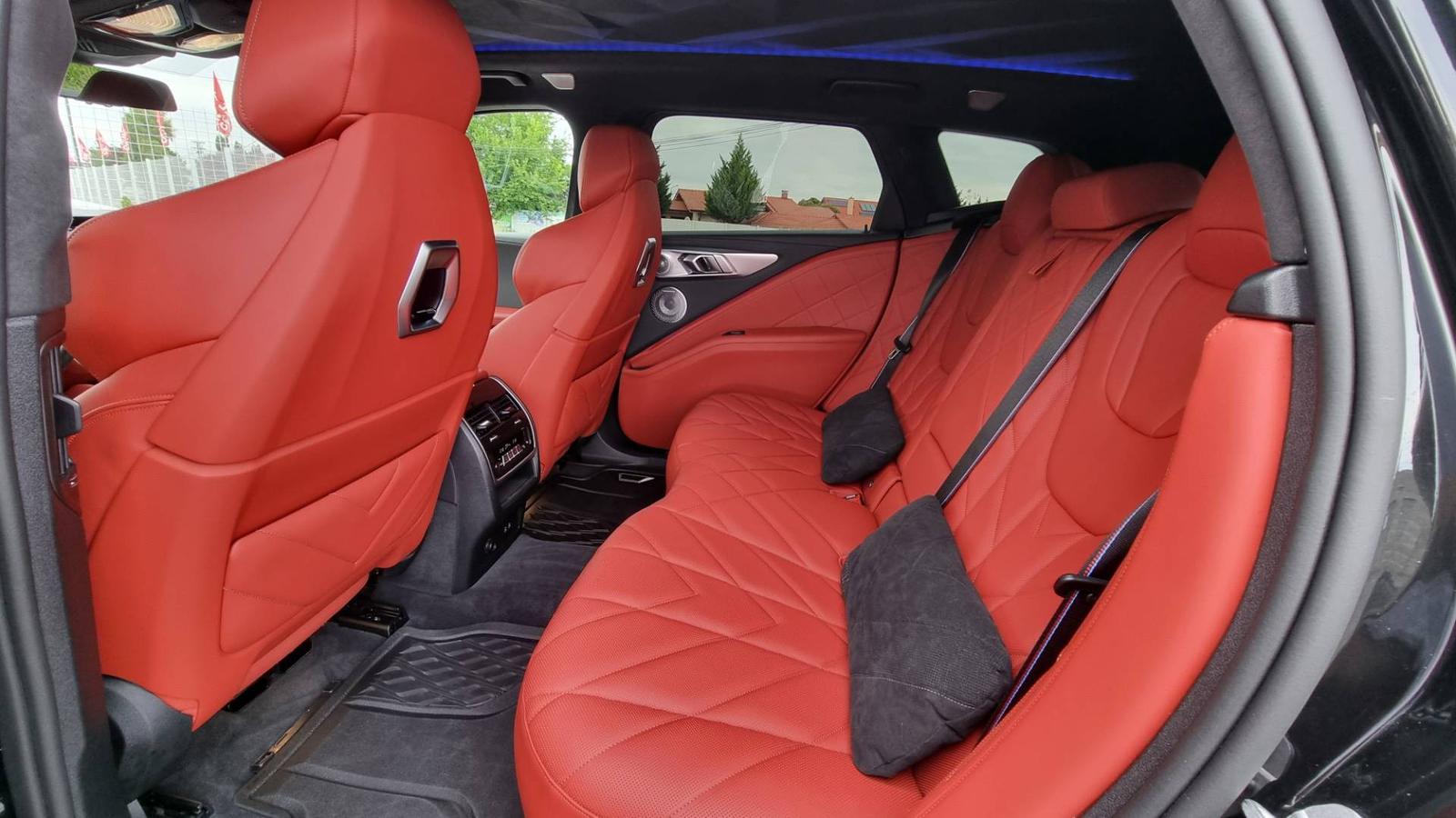 BMW XM 4.4i Plugin Hybrid V8 xDrive 653hp