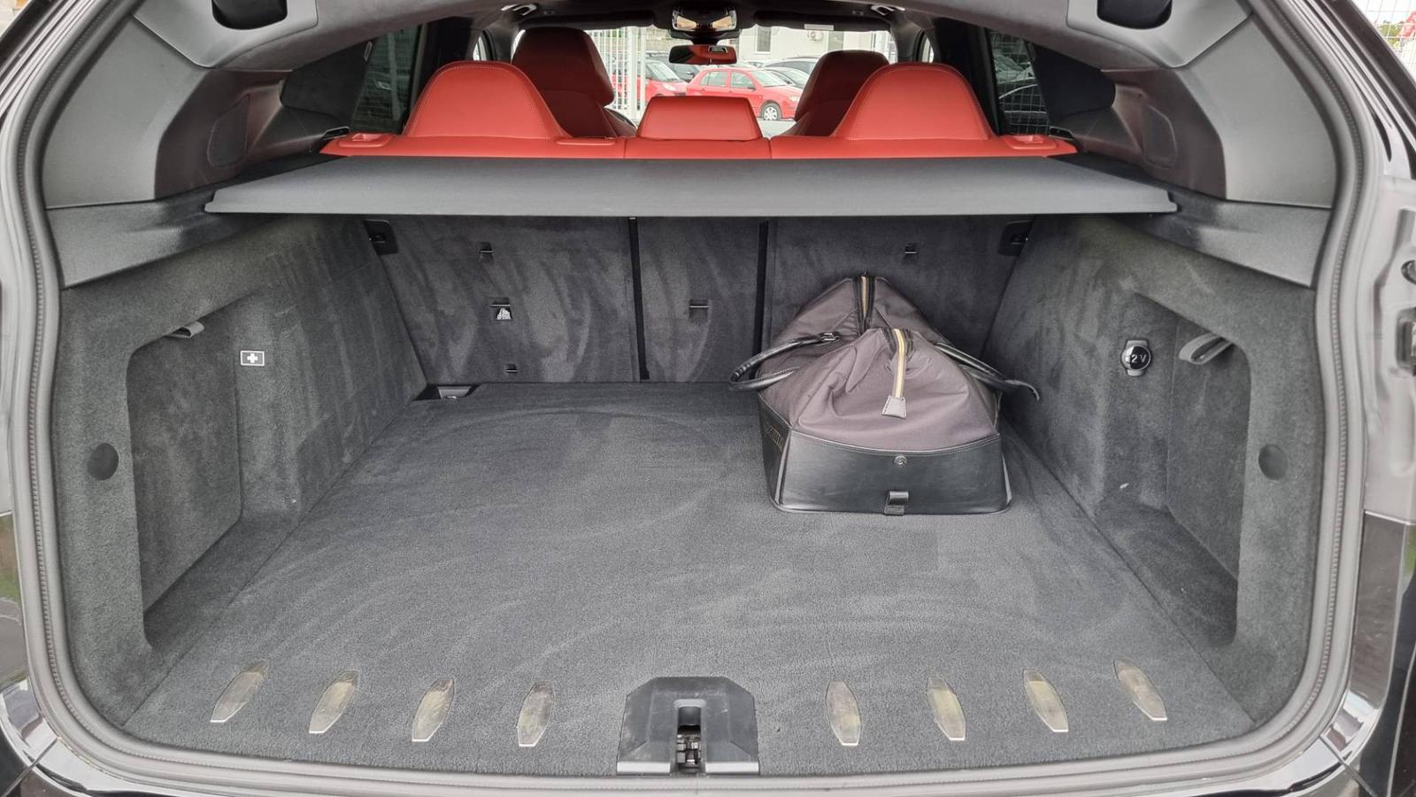 BMW XM 4.4i Plugin Hybrid V8 xDrive 653hp