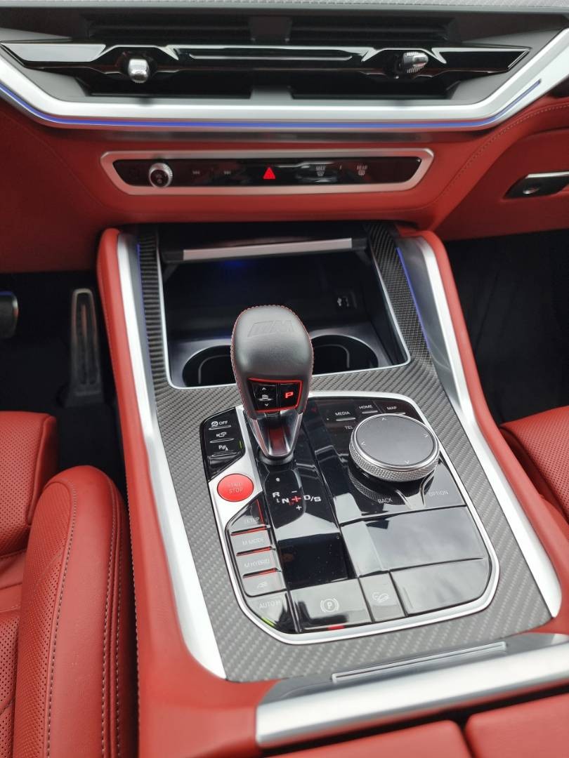 BMW XM 4.4i Plugin Hybrid V8 xDrive 653hp