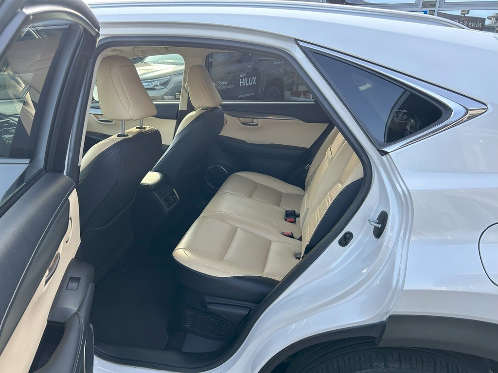 Lexus NX NX 300h EXECUTIVE PLUS SAFETY