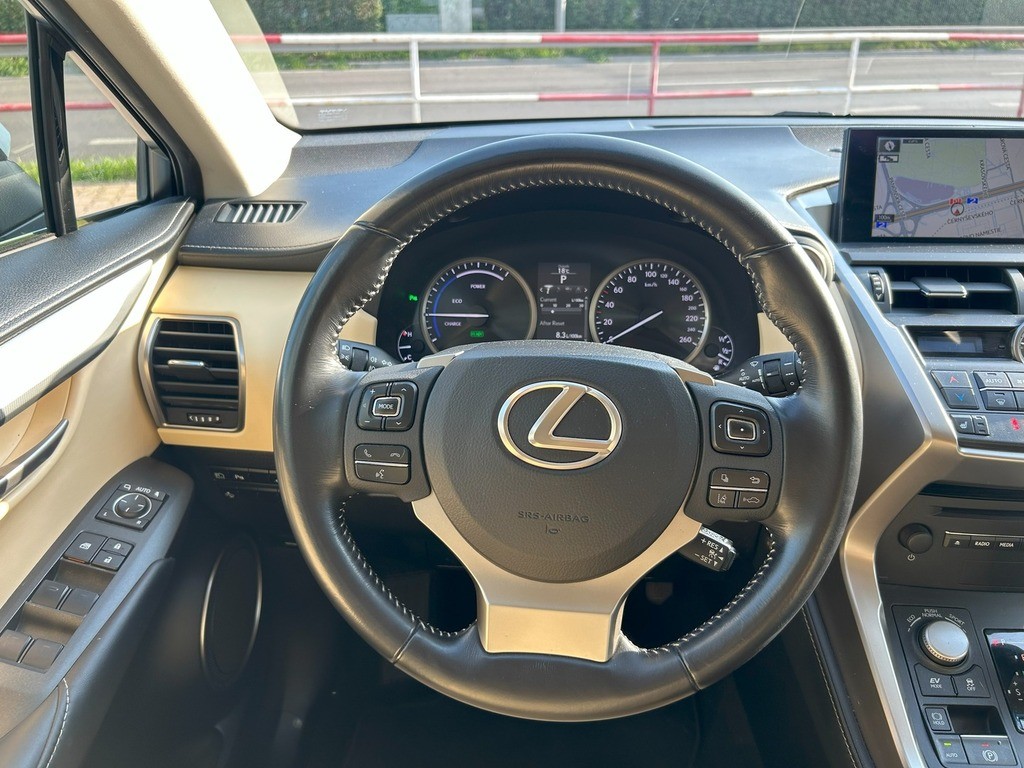 Lexus NX NX 300h EXECUTIVE PLUS SAFETY