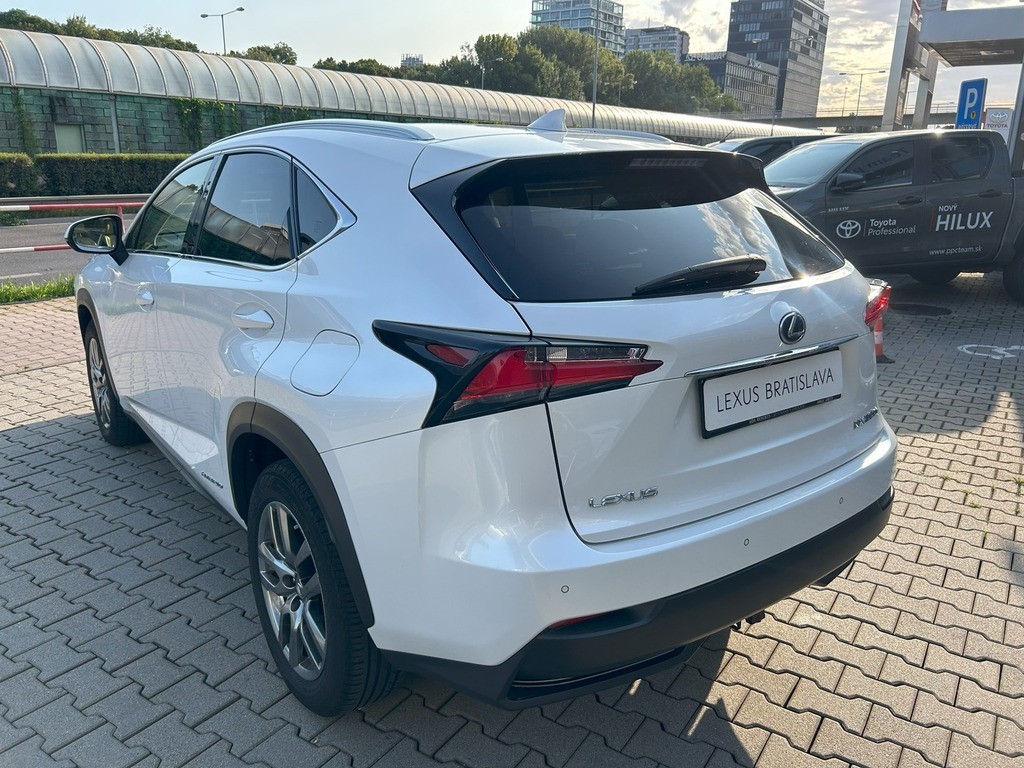 Lexus NX NX 300h EXECUTIVE PLUS SAFETY