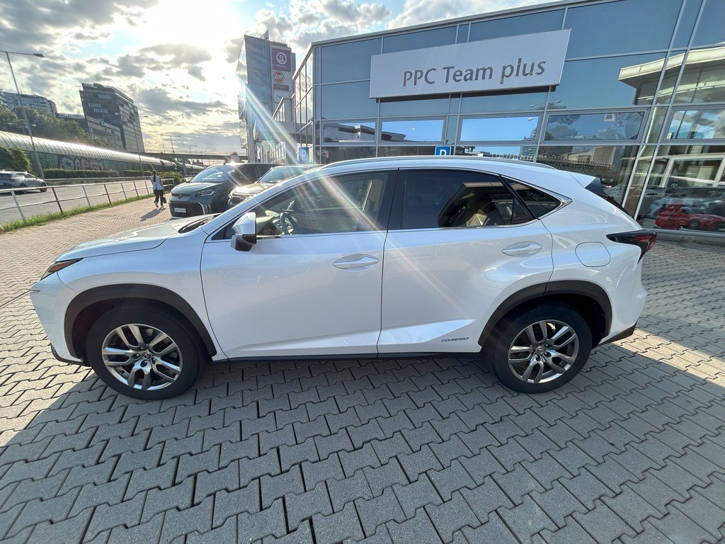 Lexus NX NX 300h EXECUTIVE PLUS SAFETY
