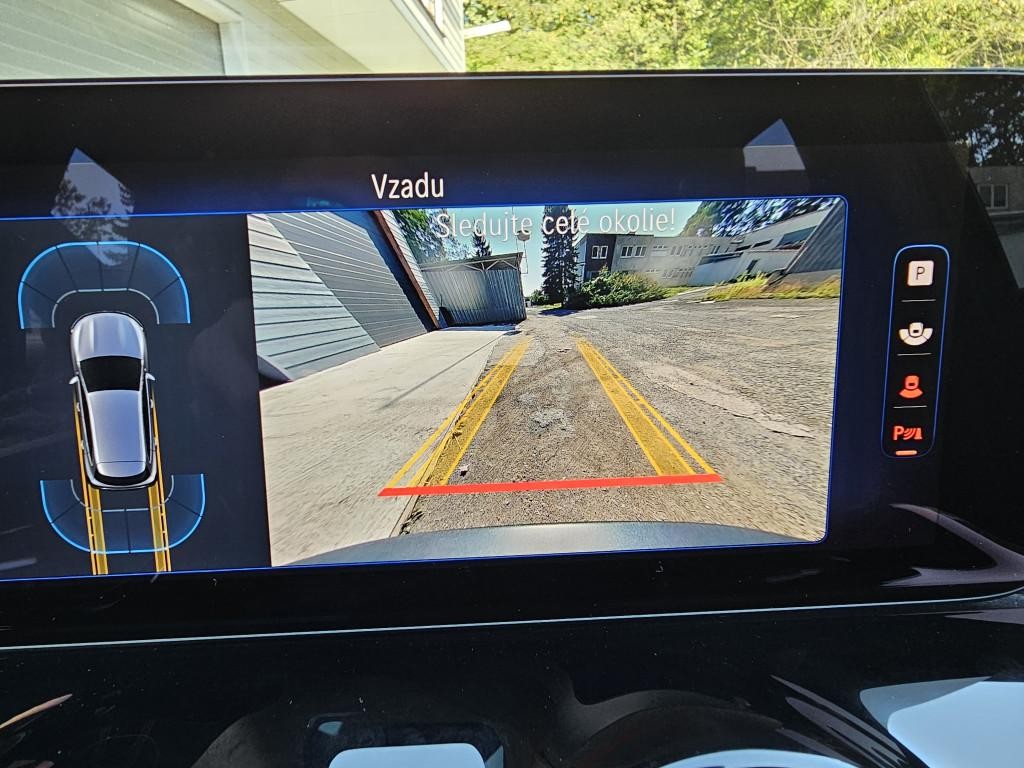 Mercedes EQA Mercedes-Benz EQA 300 4MATIC AMG