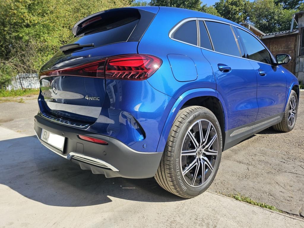 Mercedes EQA Mercedes-Benz EQA 300 4MATIC AMG