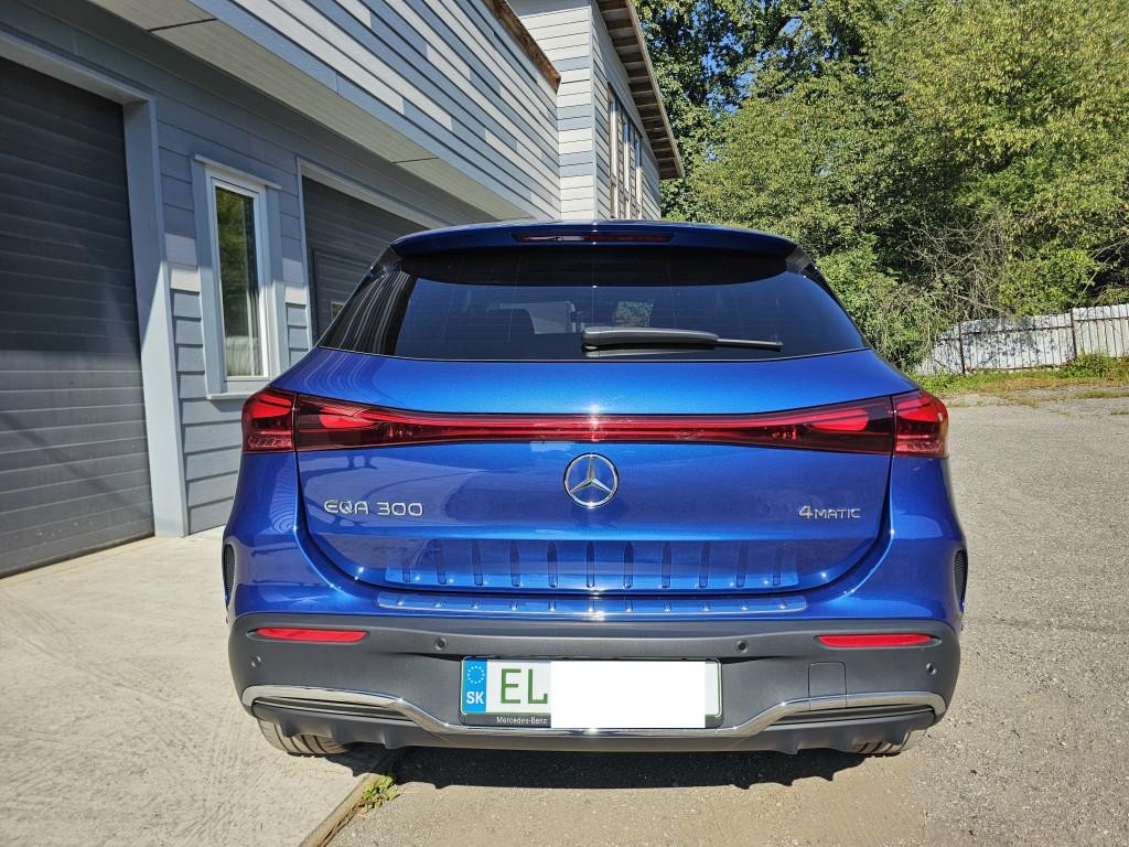 Mercedes EQA Mercedes-Benz EQA 300 4MATIC AMG