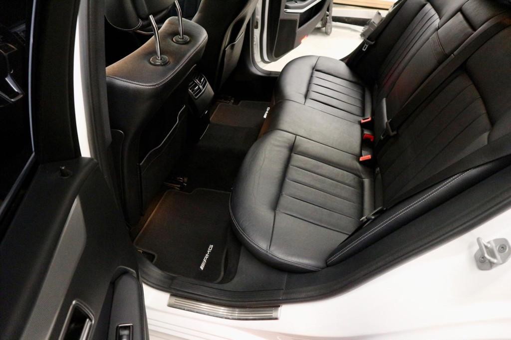 Mercedes E trieda 300 Avantgarde 4matic