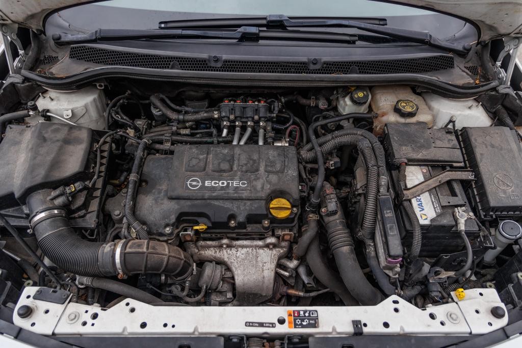 Opel Astra Sedan 103kw Sekvenčná