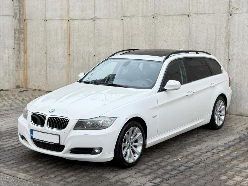BMW rad 3 Touring 330d Touring xDrive A/T