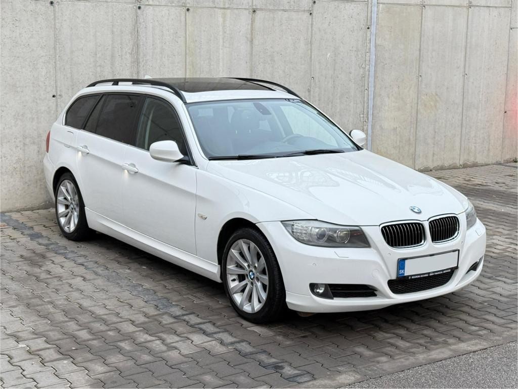 BMW rad 3 Touring 330d Touring xDrive A/T