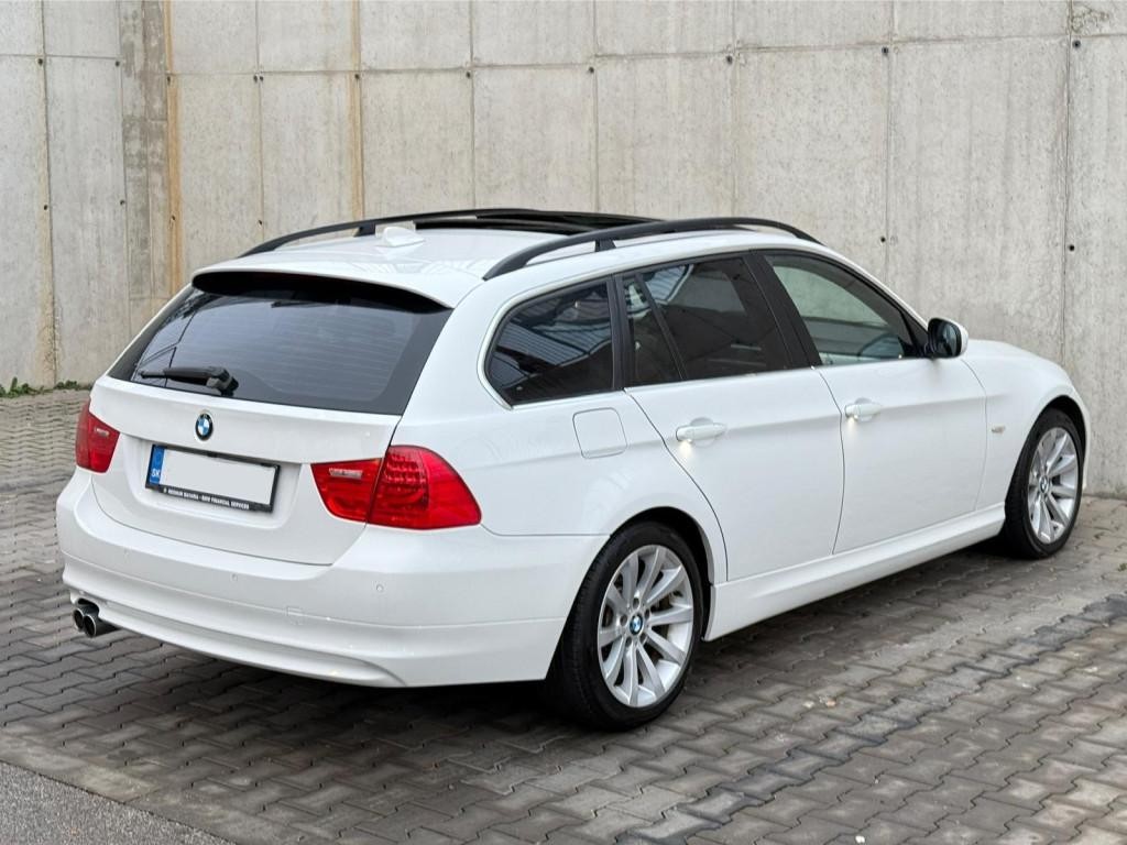 BMW rad 3 Touring 330d Touring xDrive A/T