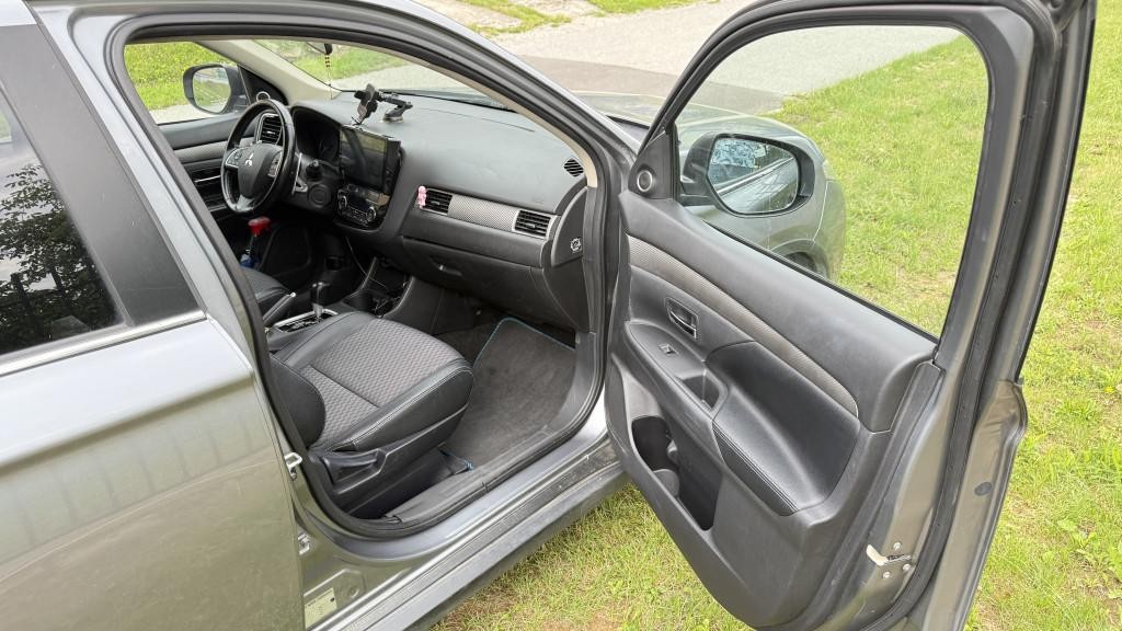 Mitsubishi Outlander 2.2 DI-D Instyle A/T