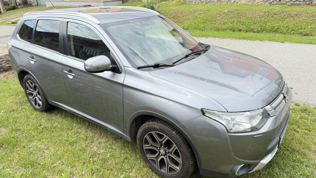 Mitsubishi Outlander 2.2 DI-D Instyle A/T