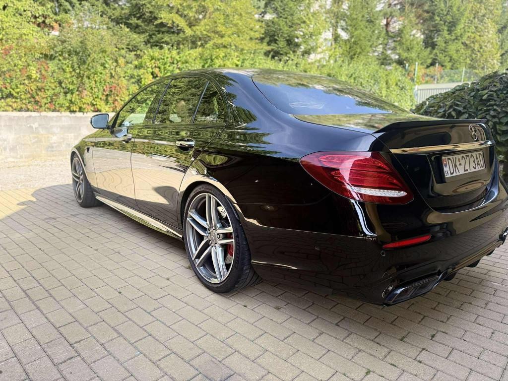 Mercedes E trieda Mercedes-AMG E 63 S 4MATIC+ A/T