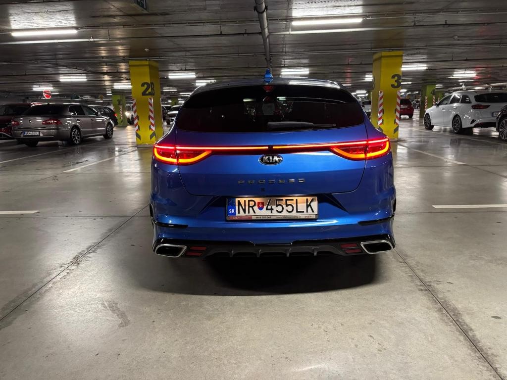 KIA Cee’d 1.6 T-GDi GT A/T