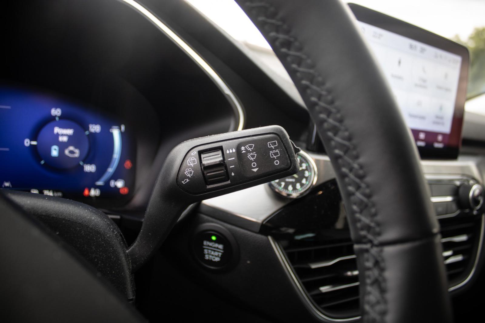 Ford Kuga Hybrid 4x4