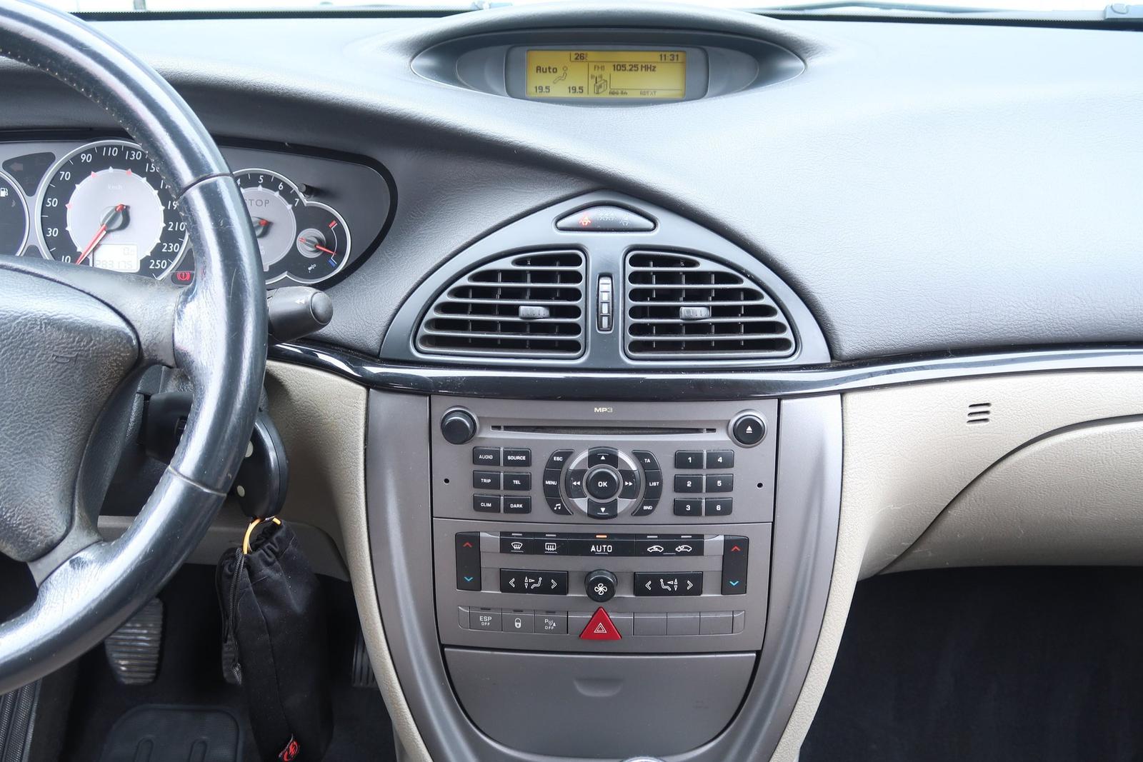 Citroen C5 1.6 HDi  Plus, po STK, Klíma, El.okna