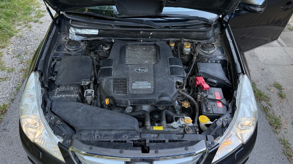 Subaru Legacy Outback 2.0 diesel 110kW, 2010