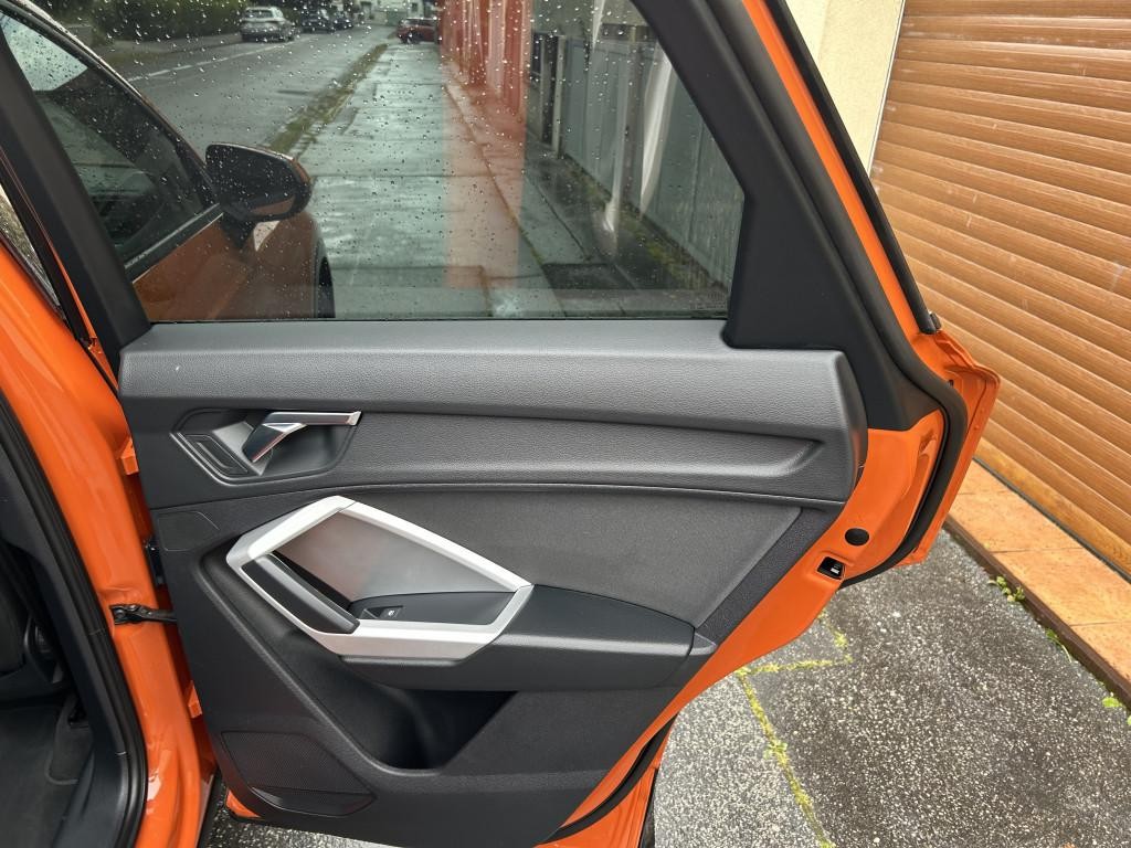 Audi Q3 35 1.5 TFSI SR.1.majite.