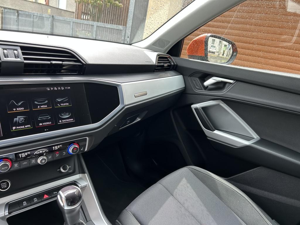 Audi Q3 35 1.5 TFSI SR.1.majite.