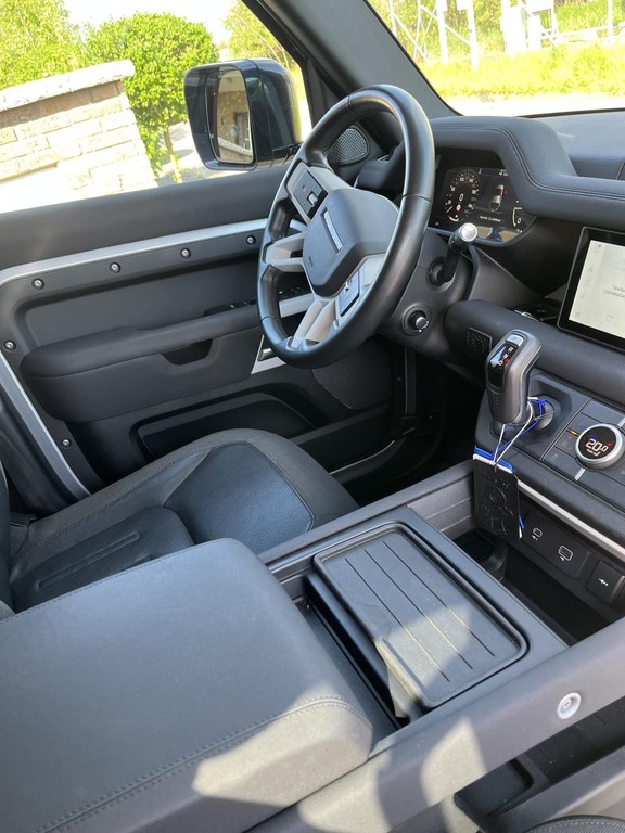 Land Rover Defender SUV 177kw Automat