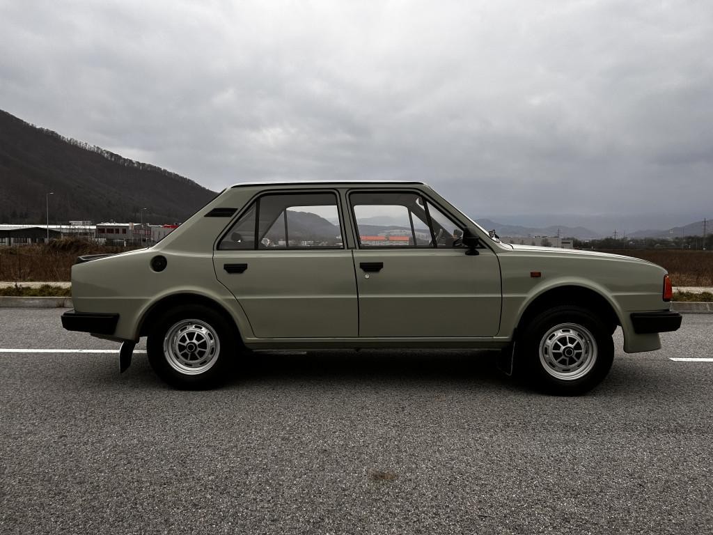 Škoda 105 105 L