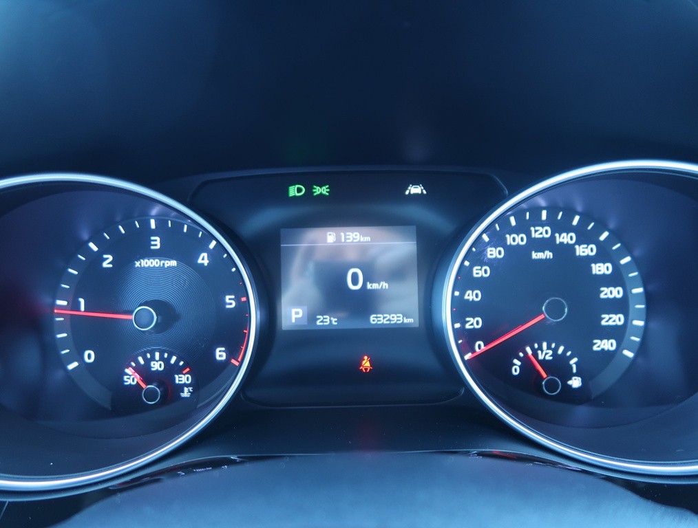 Kia Ceed Comfort 1.6 CRDi automat, nízke km