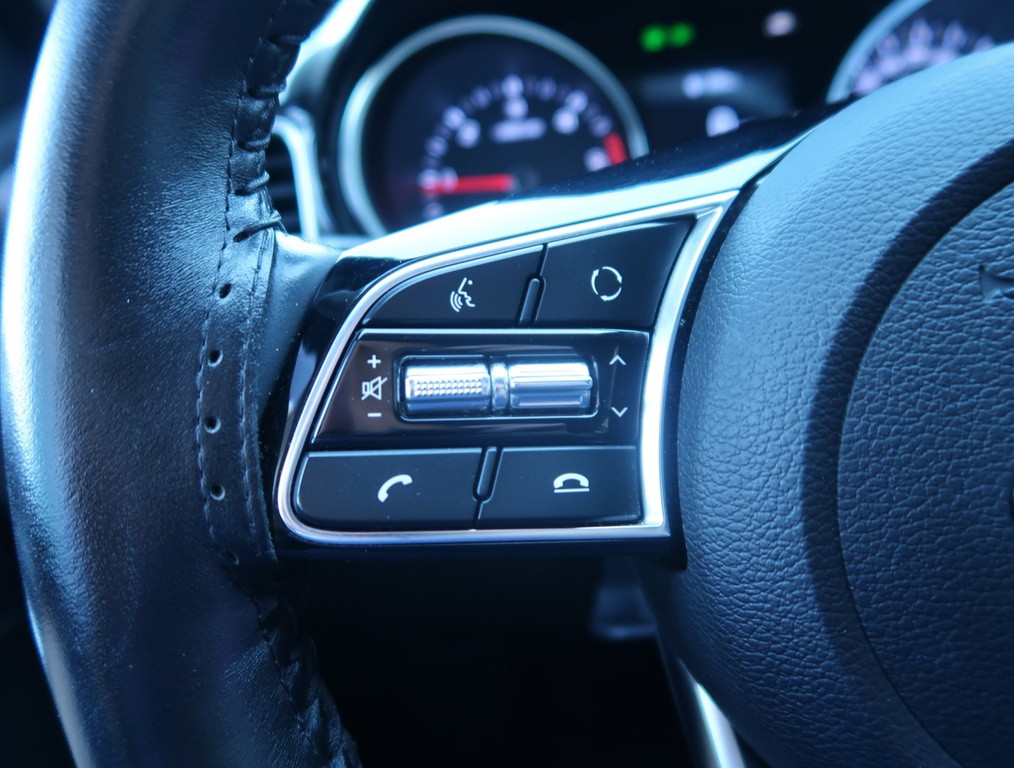 Kia Ceed Comfort 1.6 CRDi automat, nízke km
