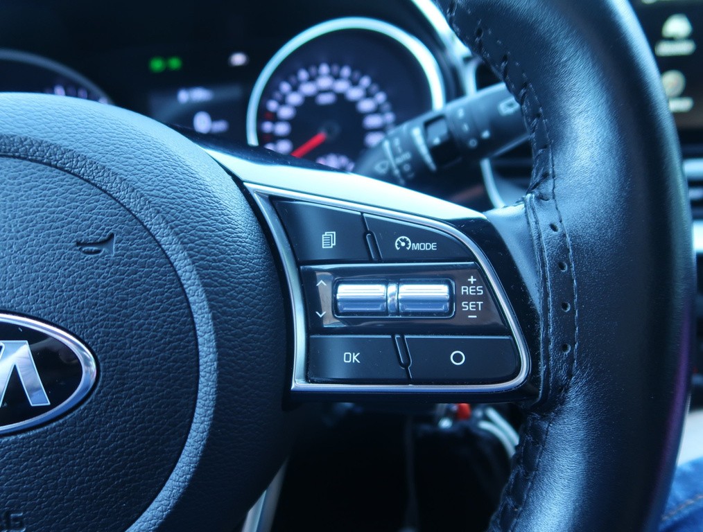 Kia Ceed Comfort 1.6 CRDi automat, nízke km
