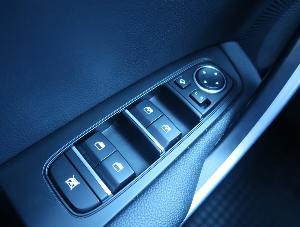 Kia Ceed Comfort 1.6 CRDi automat, nízke km