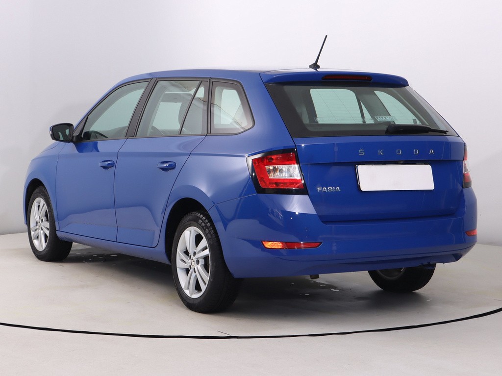 Skoda Fabia 1.0 TSI Serv.kniha, Park. senzory