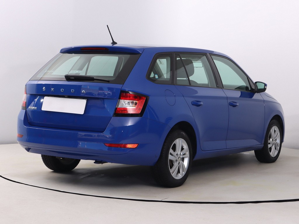 Skoda Fabia 1.0 TSI Serv.kniha, Park. senzory
