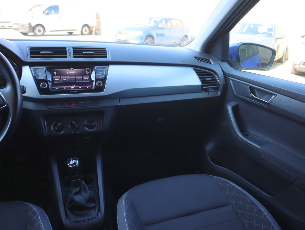 Skoda Fabia 1.0 TSI Serv.kniha, Park. senzory