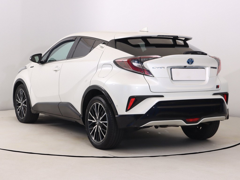 Toyota C-HR 1.8 Hybrid hybrid, automat